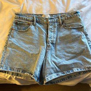 Abercrombie and Fitch Short
